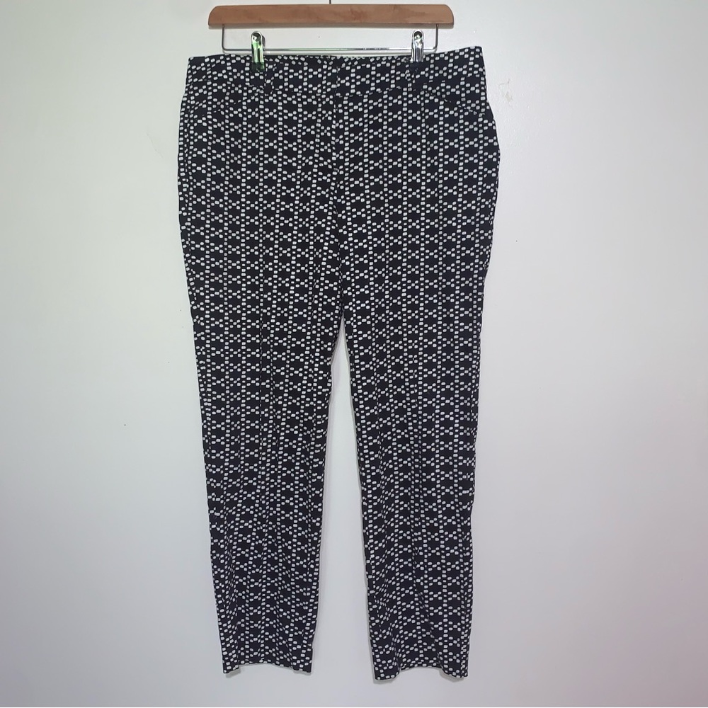 Valerie Stevens Black White Patterned Cropped Pants Size 10